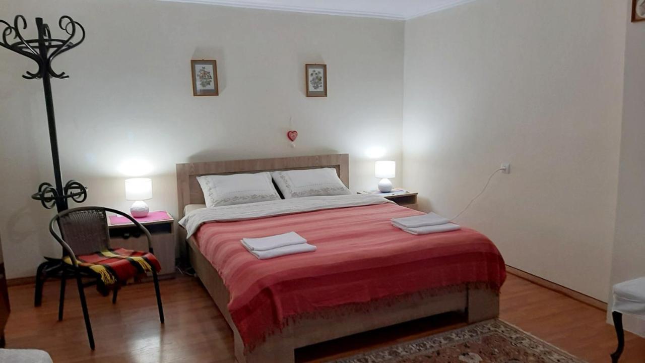 Apartamento Beso-House Borjomi Exterior foto